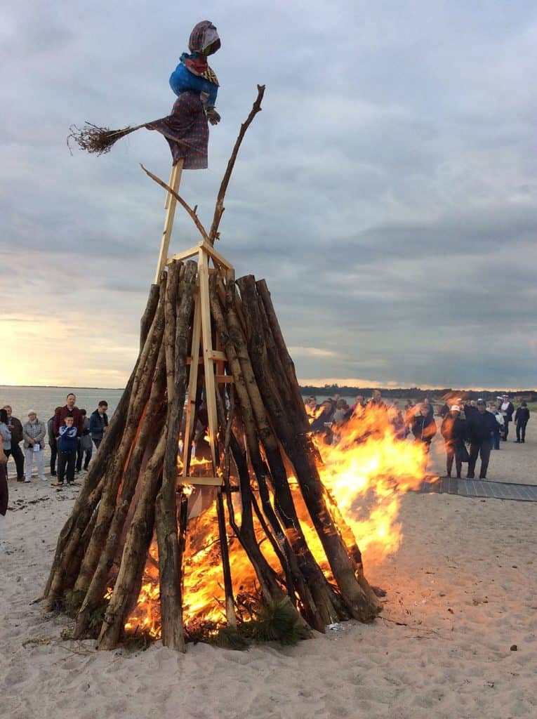 Denmark's "Sankt Hans Aften" explains: witches and - Reisen